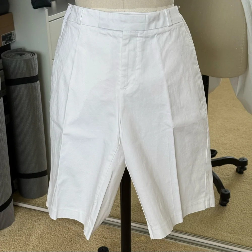 New! Banana Republic White Bermuda Shorts 🩳 Size: 6 - Picture 1 of 7